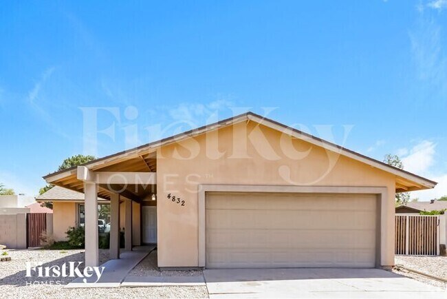 Building Photo - 4832 W Townley Ave Rental