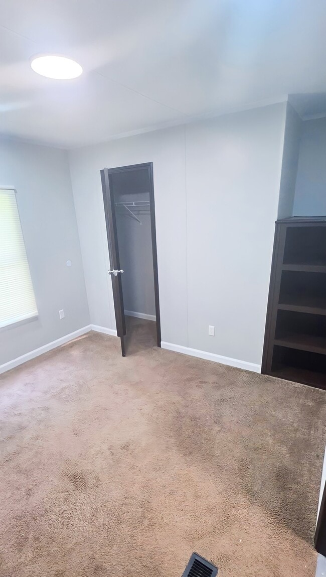 Photo - 90 Deerwood Park