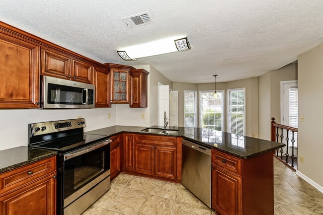 Photo - 3307 Poplar Ridge Dr