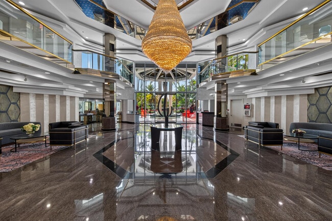 Building Photo - 1440 S Ocean Blvd Unit 2c