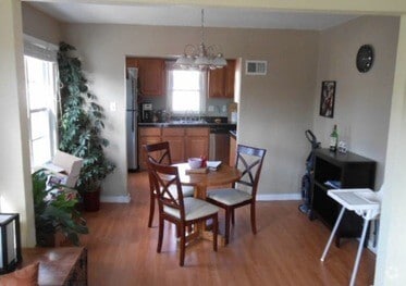Building Photo - 2732 N 11th St Unit 4A Rental