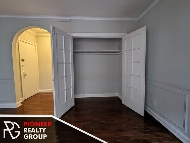 Photo - 544 W Surf St Unit 2