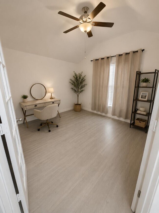 Photo - 11330 Henderson Dr