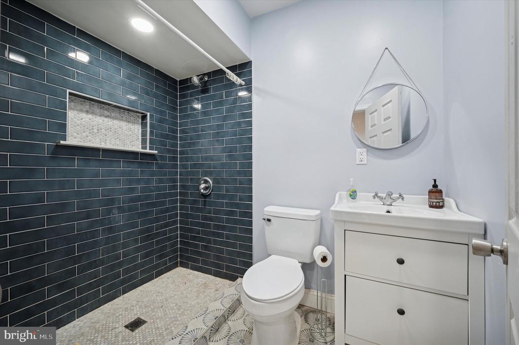 Photo - 4645 Umbria St