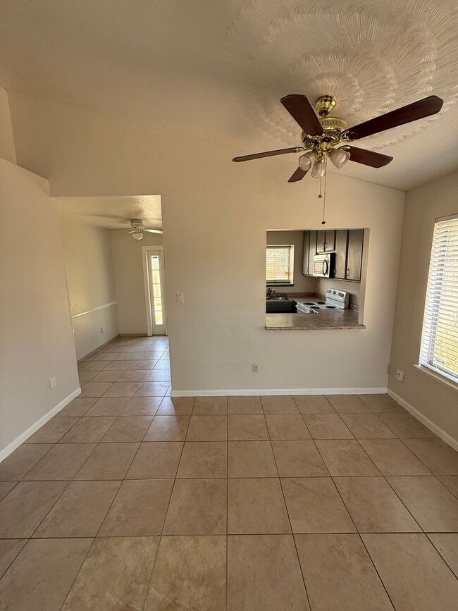 Photo - Spacious 2-Bedroom, 1-Bathroom Home in Sou...