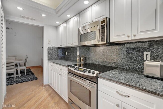 Photo - 3 br, 3 bath House - 3200 S Ocean Blvd Apt...