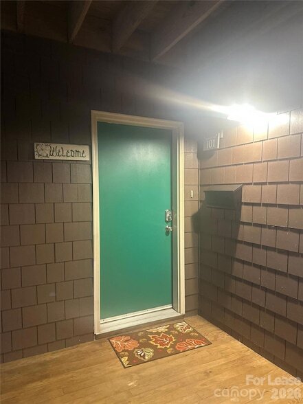 Photo - 300 Creekside Wy Unit B-101