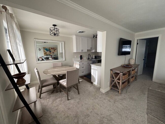 Photo - 425 Lake St S Unidad #9