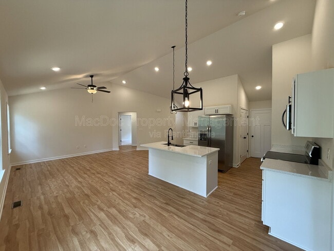 Photo - 47 Birch Ln