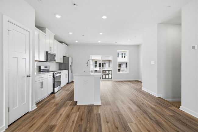 Photo - 520 Cooper St