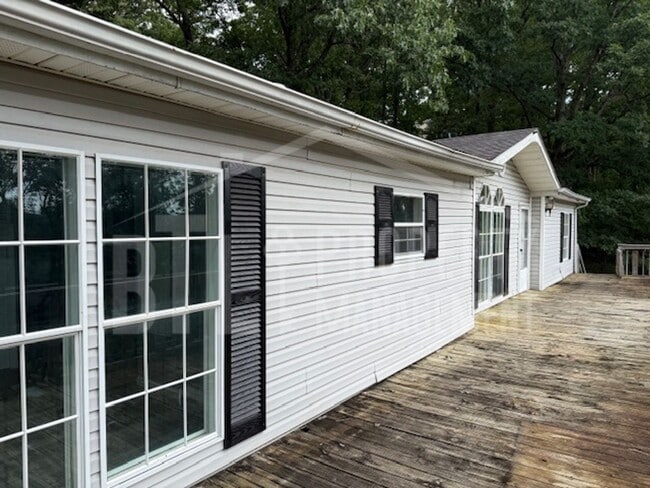 Building Photo - 222 Meadow Hills Ln