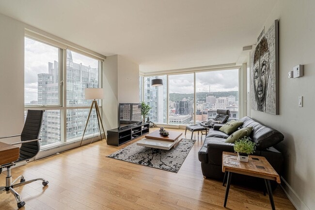 Building Photo - 1300 Boul. René-Lévesque O Unit 1901