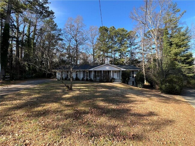 3434 Palace Ct