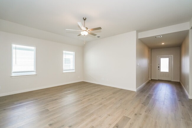 1312 Tilton Dr
