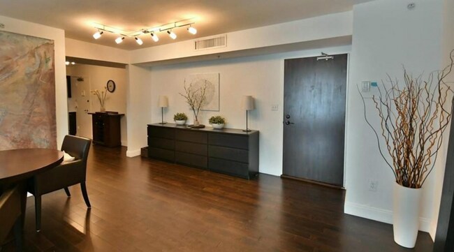 Photo - 9195 Collins Ave Unidad 811