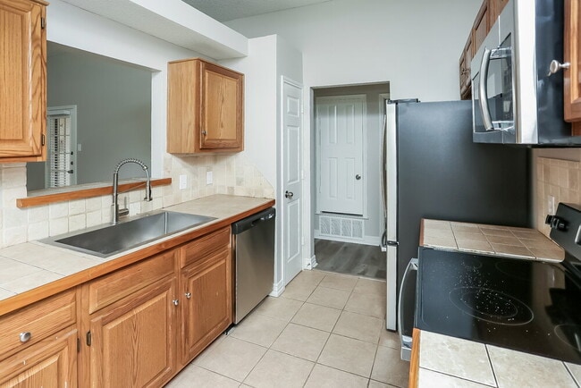 Photo - 4910 Green Hollow Dr