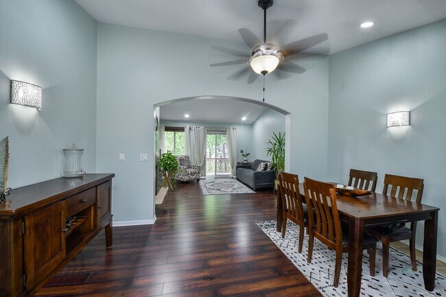 Photo - 3169 Saganashkee Ln