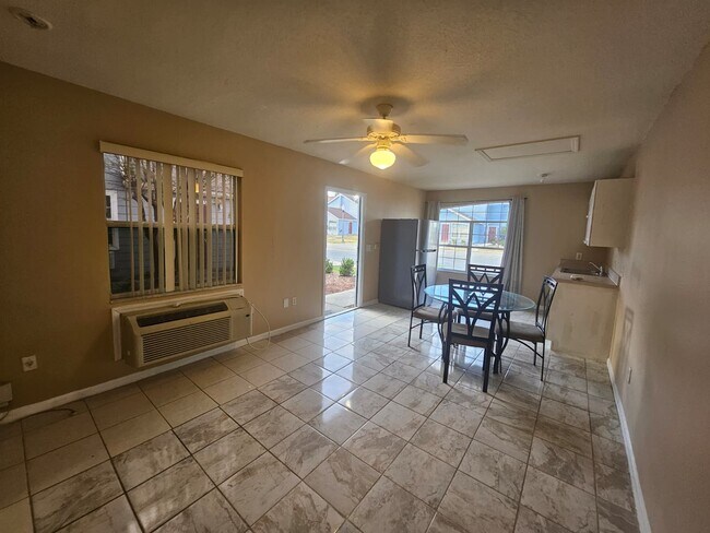 Photo - 163 Mango Dr