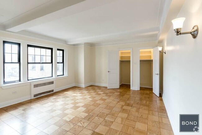 Building Photo - 95 Christopher St Unit 11I Rental