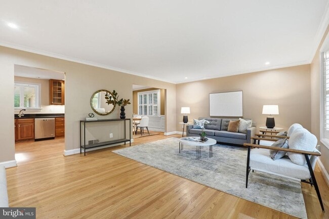 4513 Willet Dr