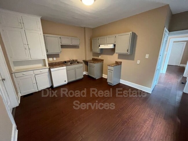 Photo - 1620-1620 Taylor Ave