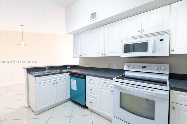 Photo - 9650 NW 2nd St Unit 4-304