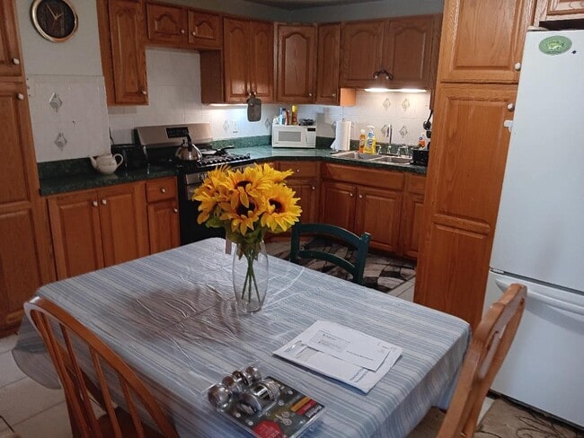 14 Hastings St Unidad roger