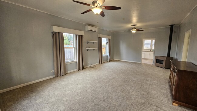 Photo - 1105 Curtis St