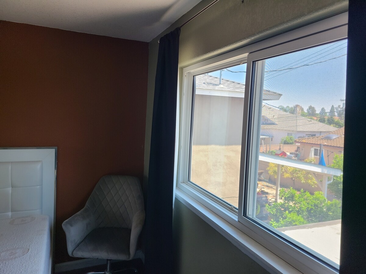 Photo - 1702 Brown St