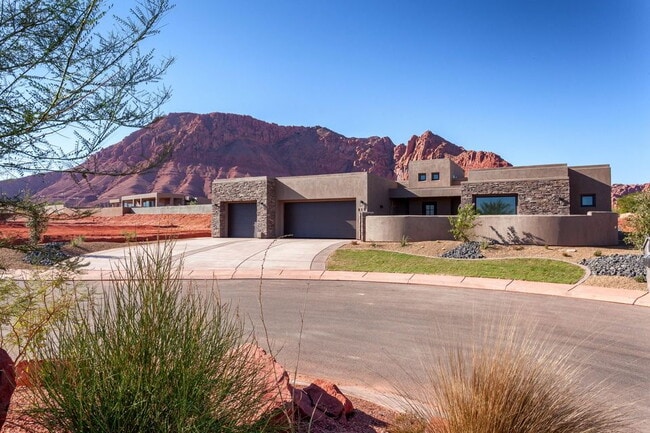 Gorgeous luxury 4 bedroom home in Ivins - Gorgeous luxury 4 bedroom home in Ivins