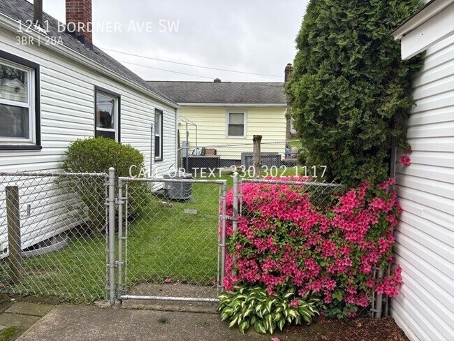 Photo - 1241 Bordner Ave SW