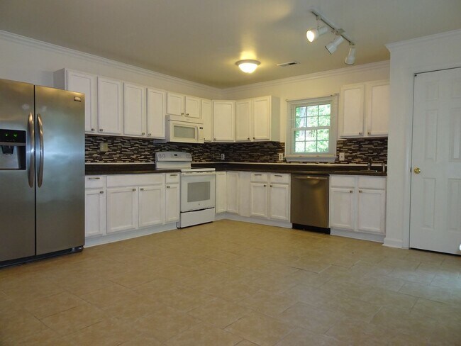 Photo - 3 Bedroom 2.5 Bath Condo in Yorkshire Downs for Rent