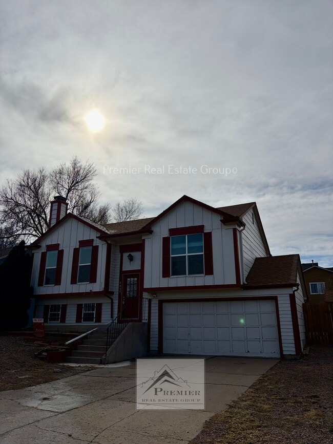 Photo - 4815 Eldon Dr S