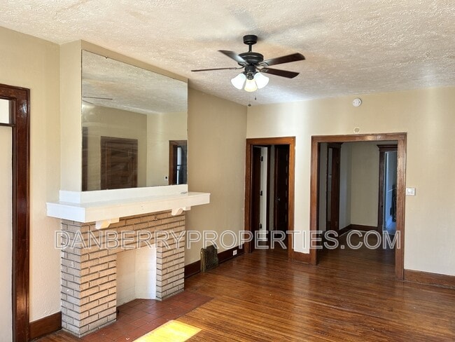 Photo - 102 Melrose Ave