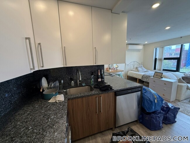 Photo - 1028 Commonwealth Ave Unidad 401