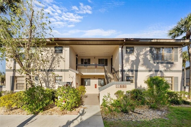 Building Photo - 19505 Quesada Ave Unit EE204