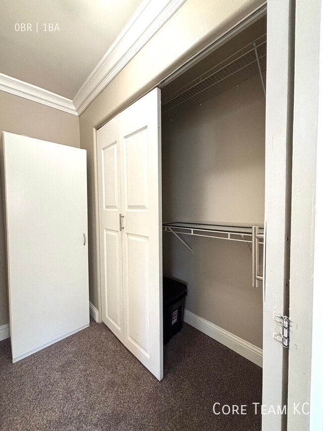 Photo - 700 E 8th St Unit 8F