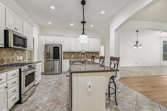 Photo - 2019 Westvalley Pl