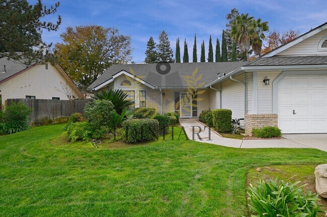 Photo - 6447 N Vagedes Ave