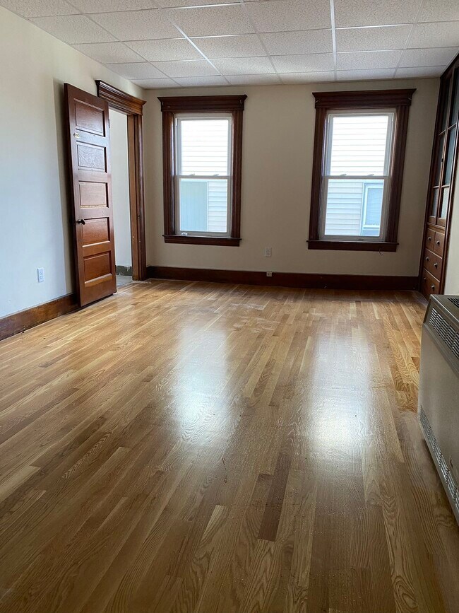 Photo - 1 W Lake St Unit 1