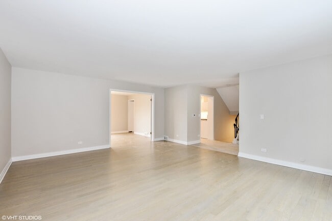 Photo - 475 Laurel Ave