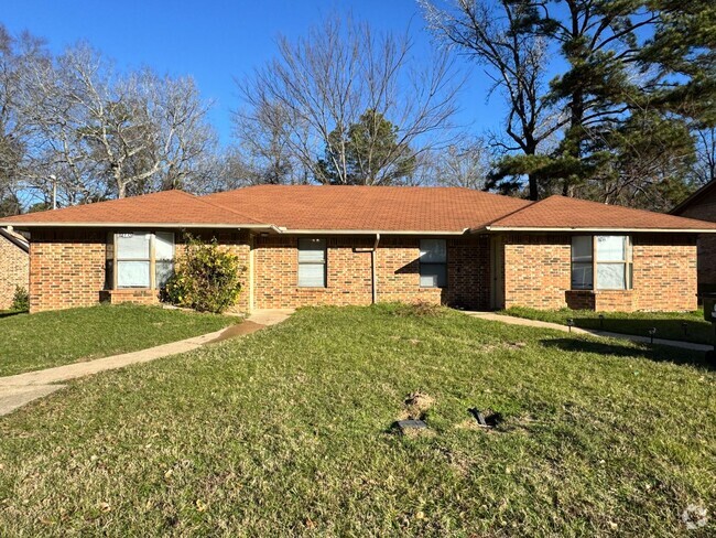 Building Photo - 10770 Kiamichi Dr Rental