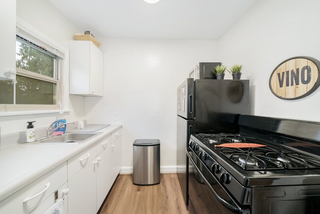 Kitchen - Northpark Apartments
