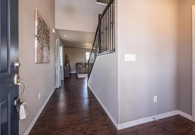 Photo - Well Maintained Single Family Home for Rent