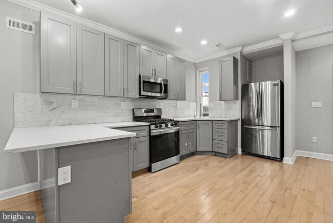 Photo - 2514 W Seybert St