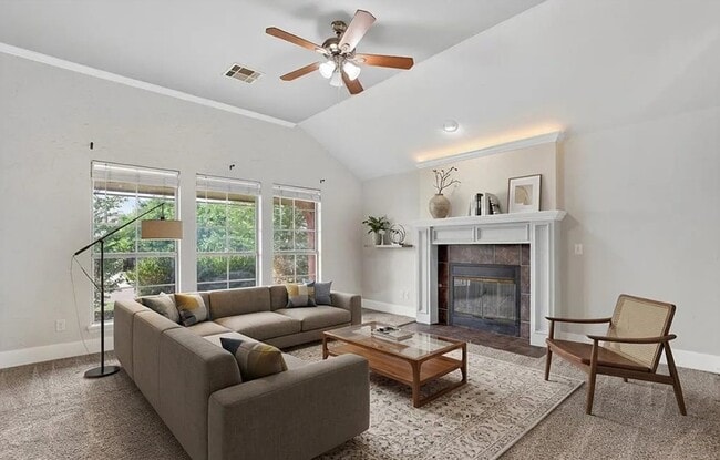 Photo - 4921 NW 163rd St