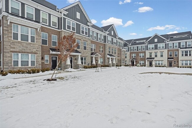 Photo - 43071 Atwood Ave