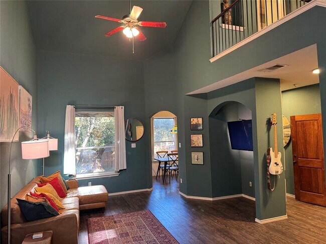 Photo - 2308 Sweet Clover Dr