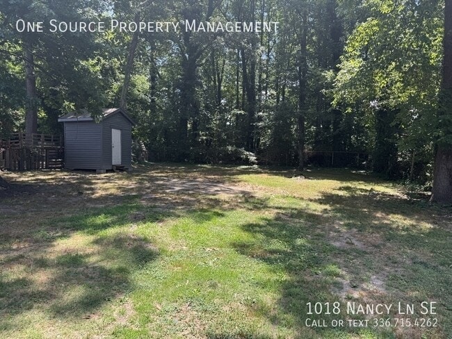 Photo - 1018 Nancy Ln SE