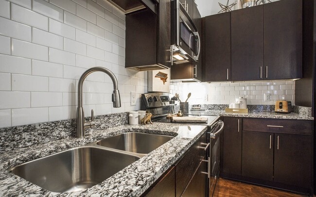 Midtown 205, Charlotte, NC, Mocha